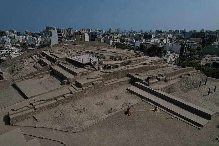 BLOC Art Perú