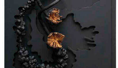 Bia Doria Wall Sculpture Pigmented wood and relief in wood flowers and gold leaves 64,56 x 49,21 x 11,81 inches